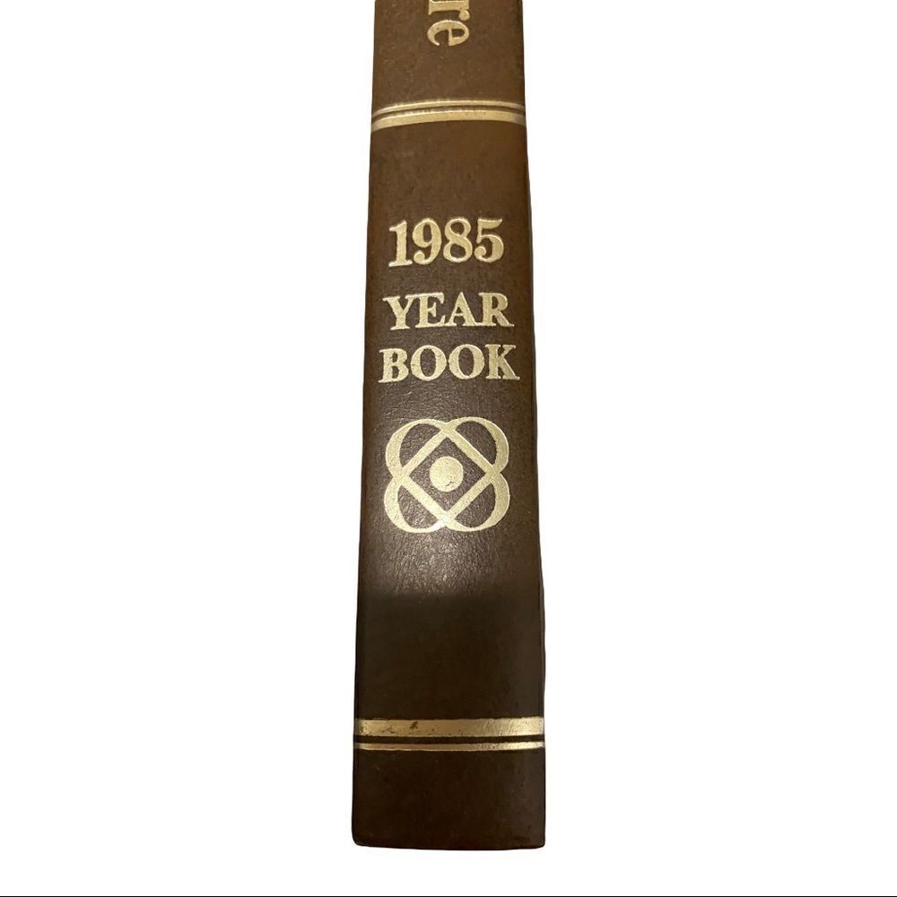 1985 yearbook Science and the Future encyclopedia Britannica
